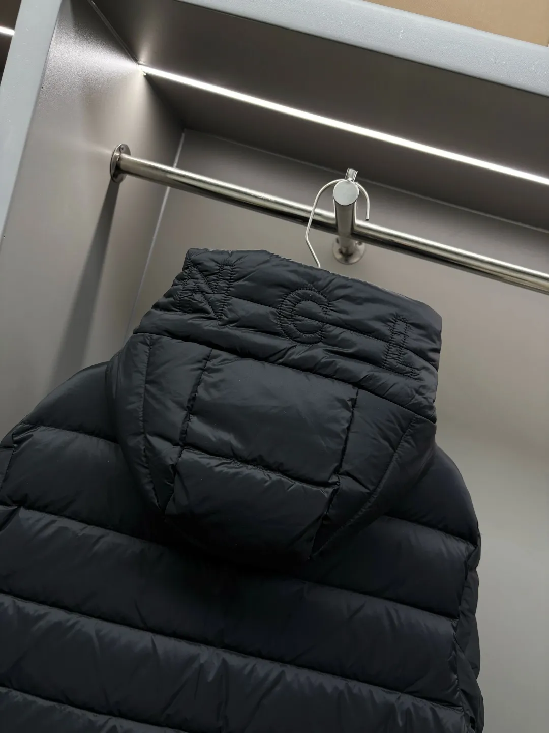 Moncler New Arrival ， “ ” Classic ，Versatile ， 。 ， ， ， ， ， 。 ， 。 ， ， ， ～ Sizes：M-XXXL ：Black